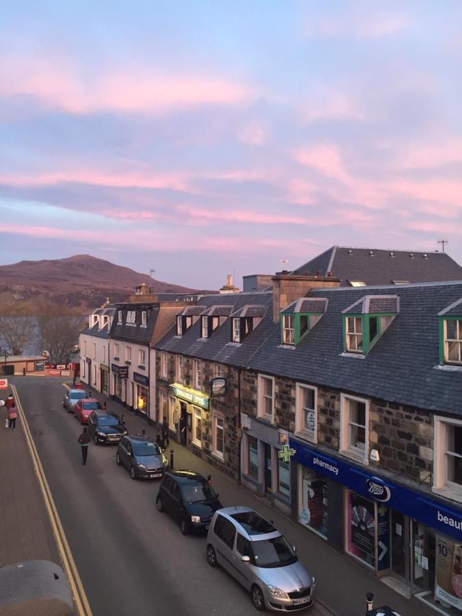 Caledonian Hotel Portree Eksteriør bilde
