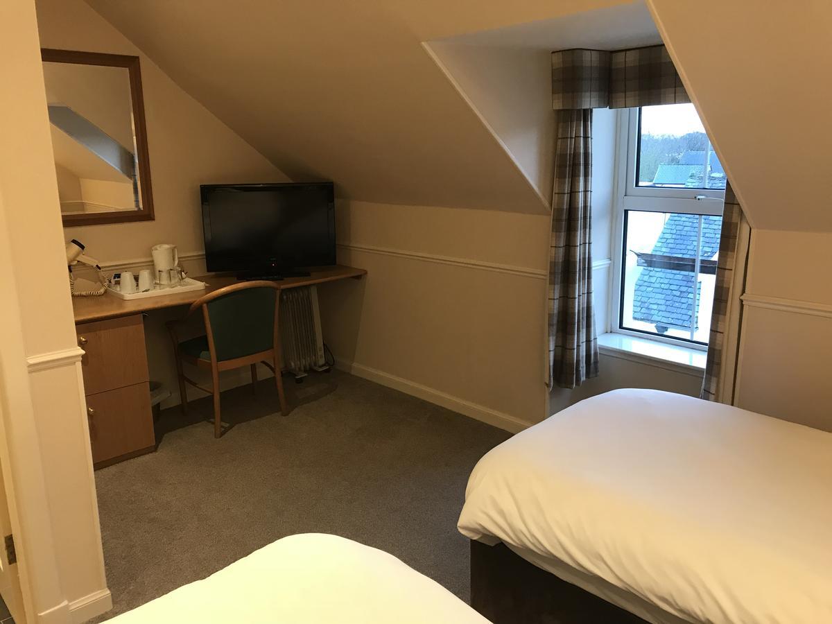 Caledonian Hotel Portree Eksteriør bilde