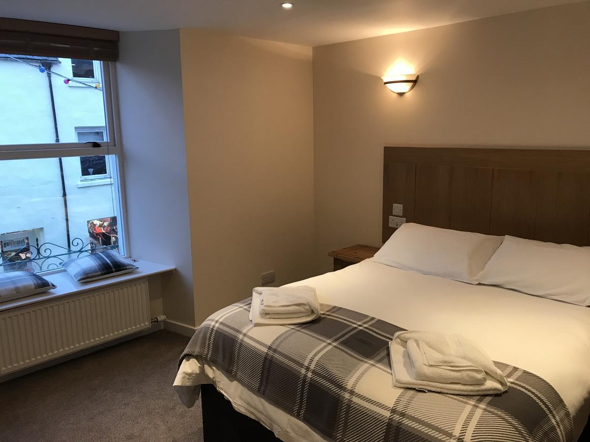 Caledonian Hotel Portree Eksteriør bilde