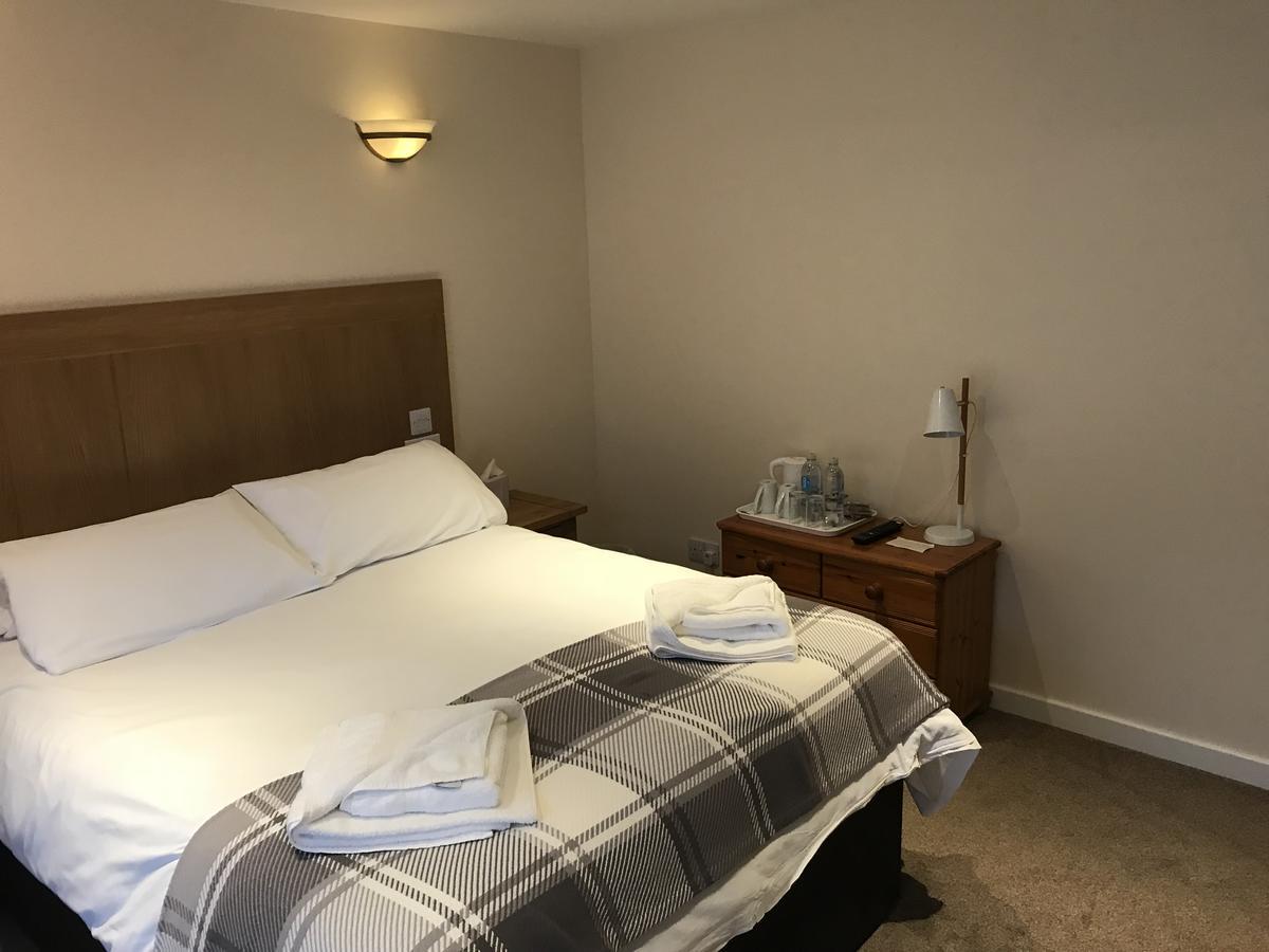 Caledonian Hotel Portree Eksteriør bilde