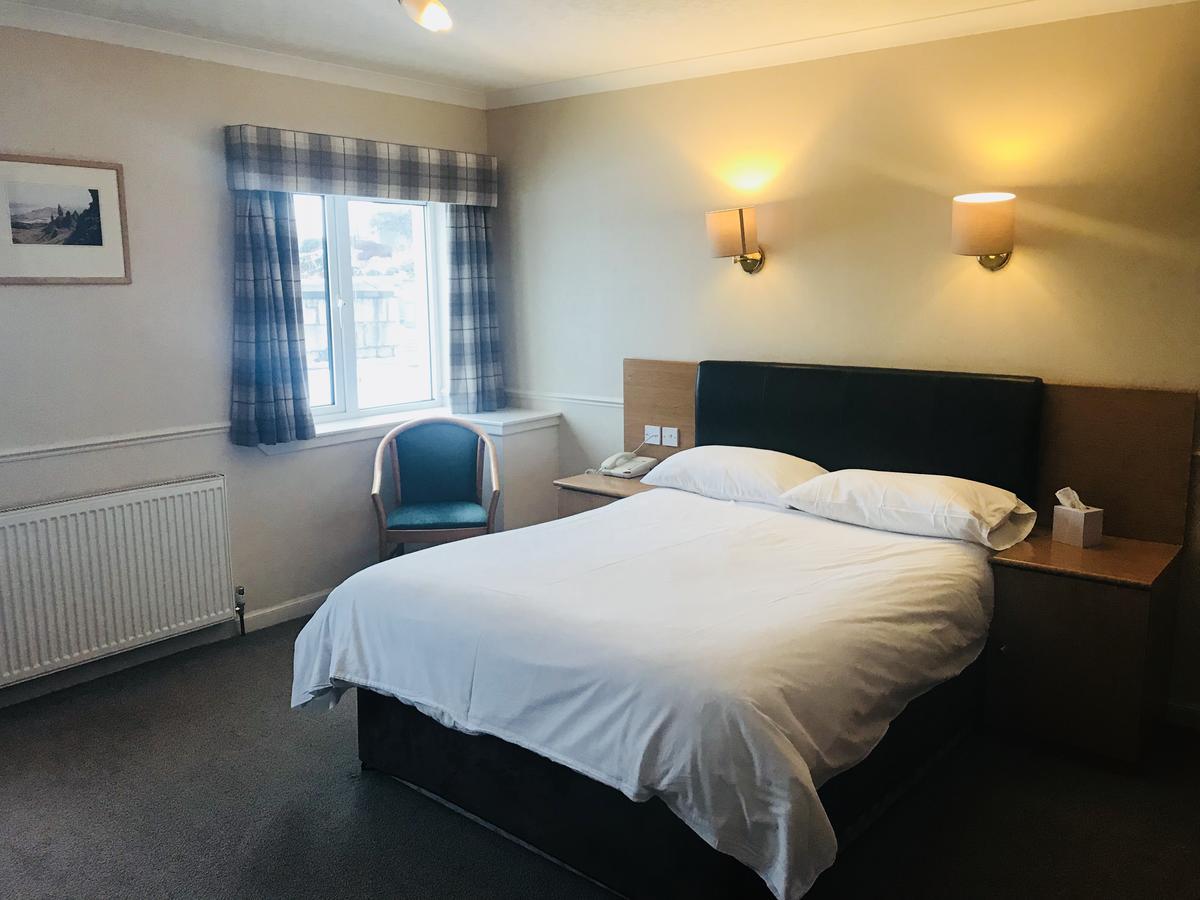 Caledonian Hotel Portree Eksteriør bilde