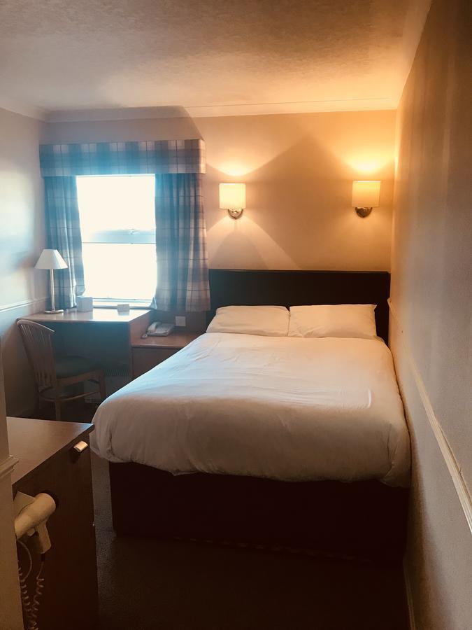 Caledonian Hotel Portree Eksteriør bilde
