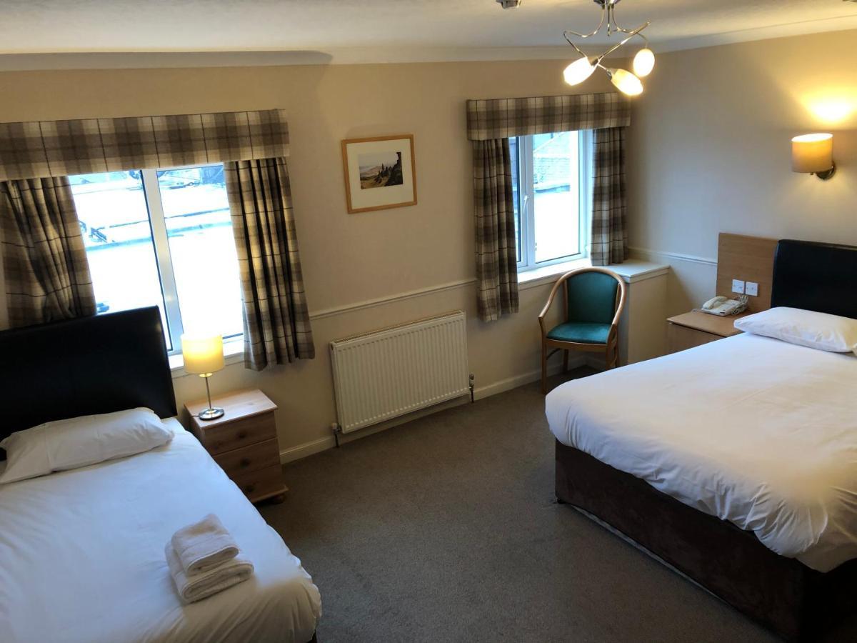Caledonian Hotel Portree Eksteriør bilde