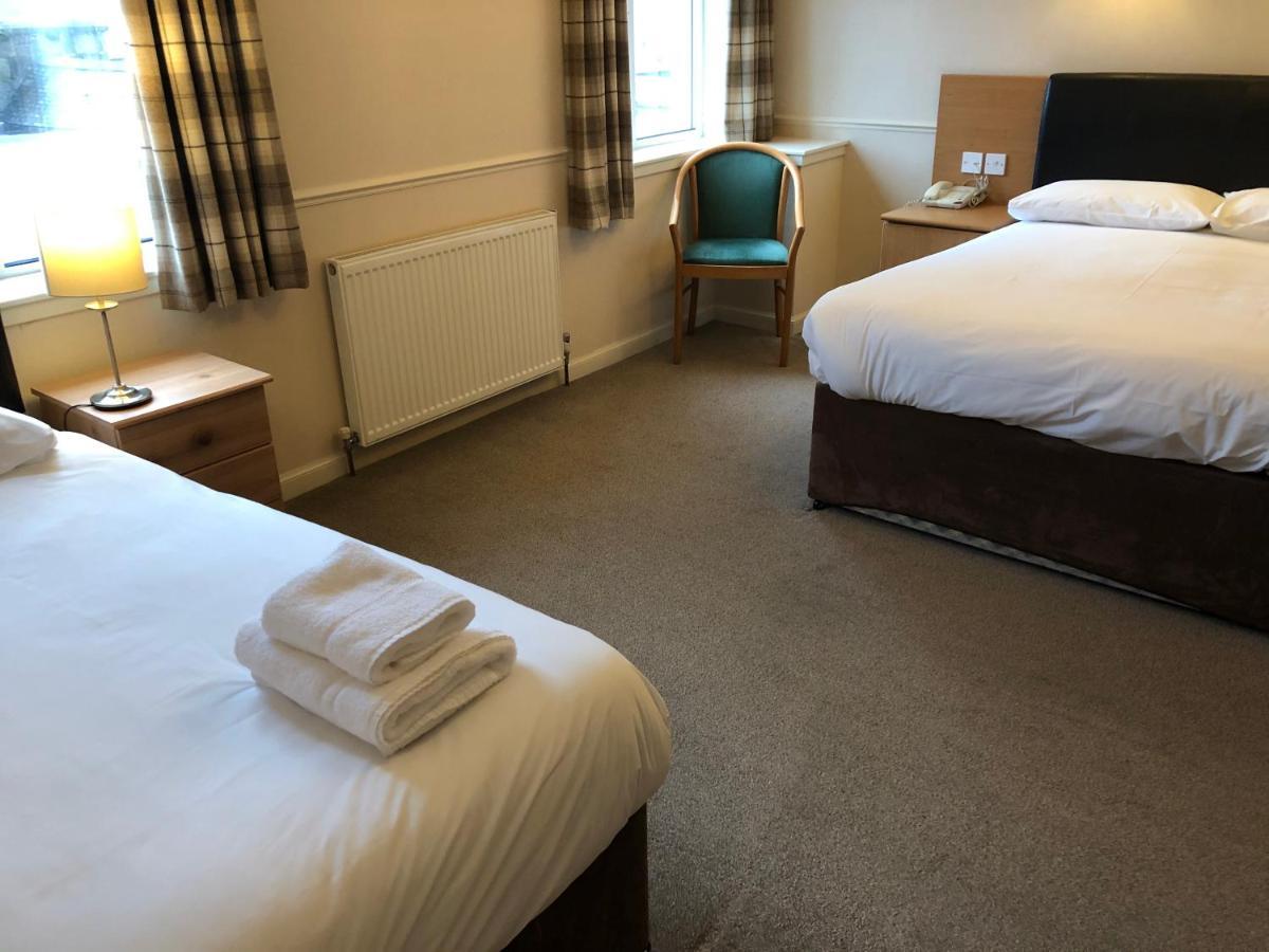 Caledonian Hotel Portree Eksteriør bilde